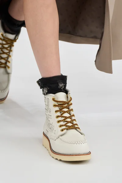 Look 77
